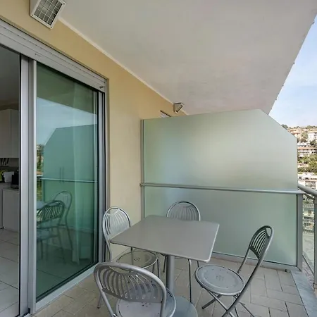 Διαμέρισμα Modus Vivendi 103